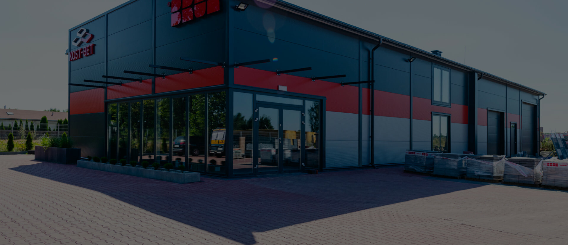 hale sklepowe i usługowe ASBO